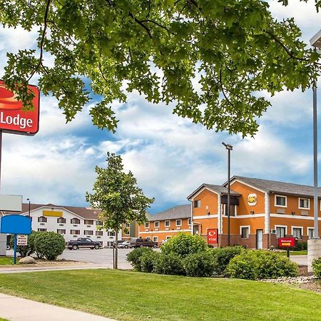Econo Lodge Cedar Rapids Bagian luar foto