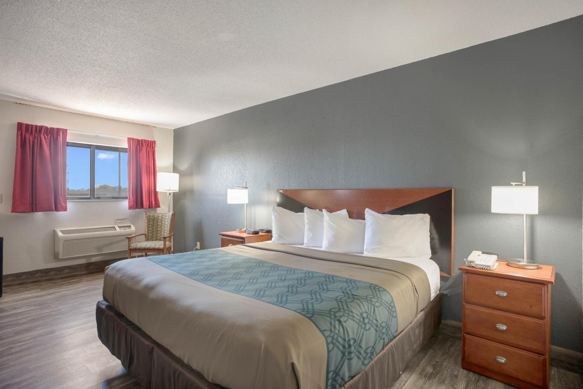 Econo Lodge Cedar Rapids Ruang foto